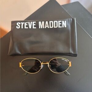 Steve Madden Oval Gold Frame Sunglasses with Black Case